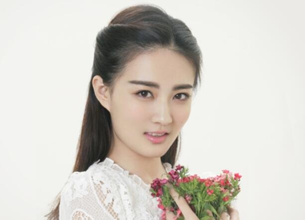 贺军翔的妻子是谁？