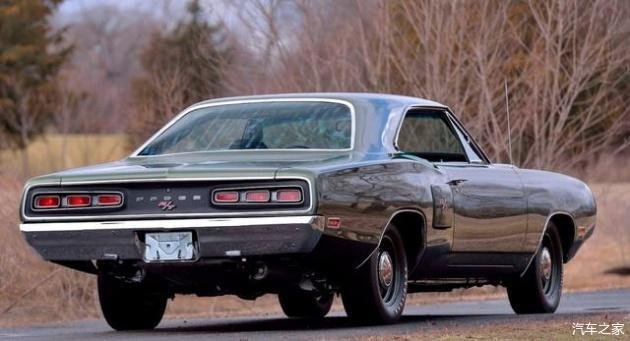 芝加哥两警车相撞 借热点看美国警车TOP10