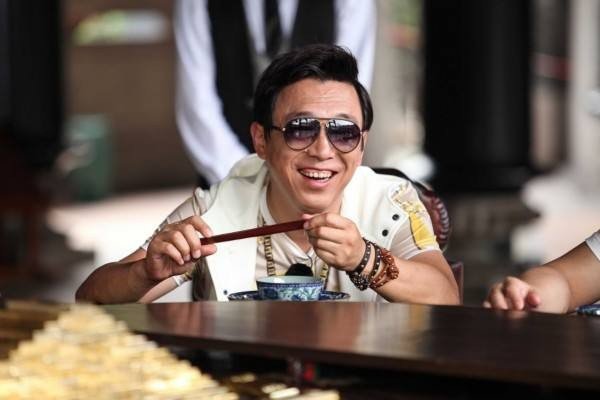 黄渤追小欧13年，成影帝后是如何对她的？