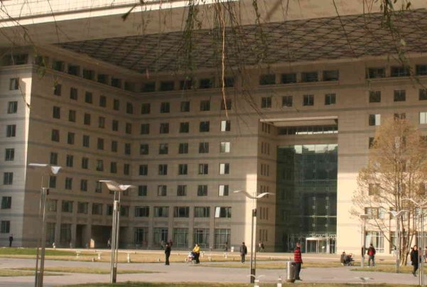 株洲北师大附属学校招生电话