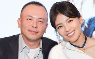 “京城四少”汪雨久违现身，携儿子拜祭父母称不能忘记养育之恩，你怎么看？