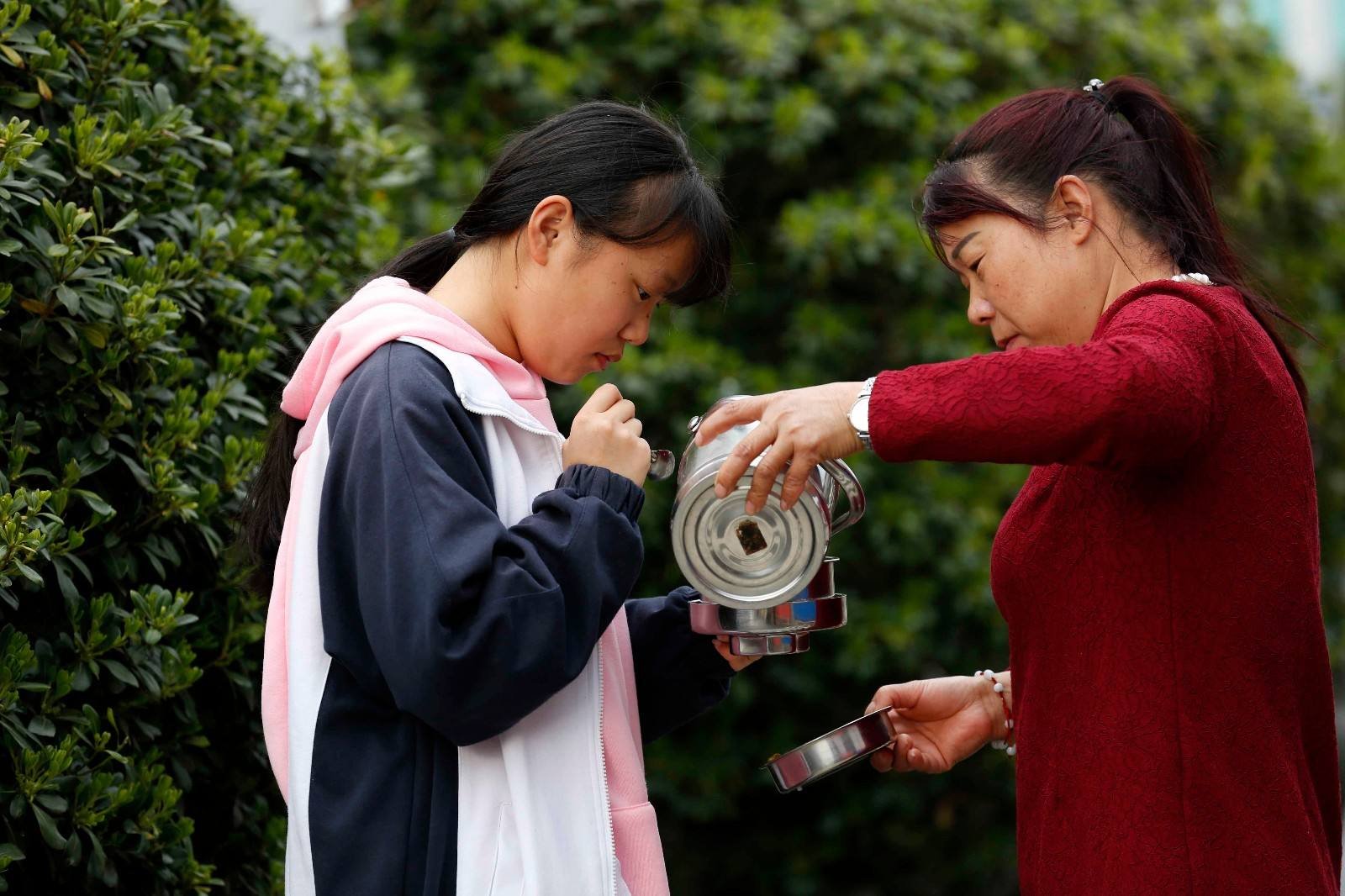 孩子第一次参加高考,家长做哪些事情可以帮忙?