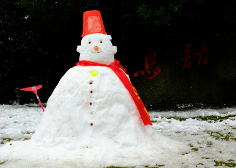 什么人最不怕冷。提示（雪人）脑筋急转弯