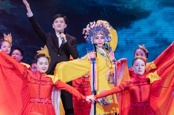 表演唱什么意思