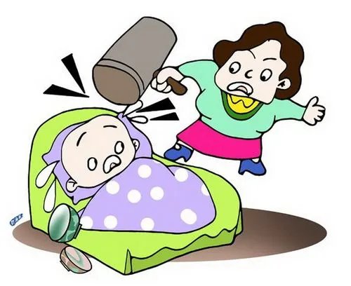 重庆保姆大力拍打婴儿警方介入，这名保姆的情绪为何会如此激动？