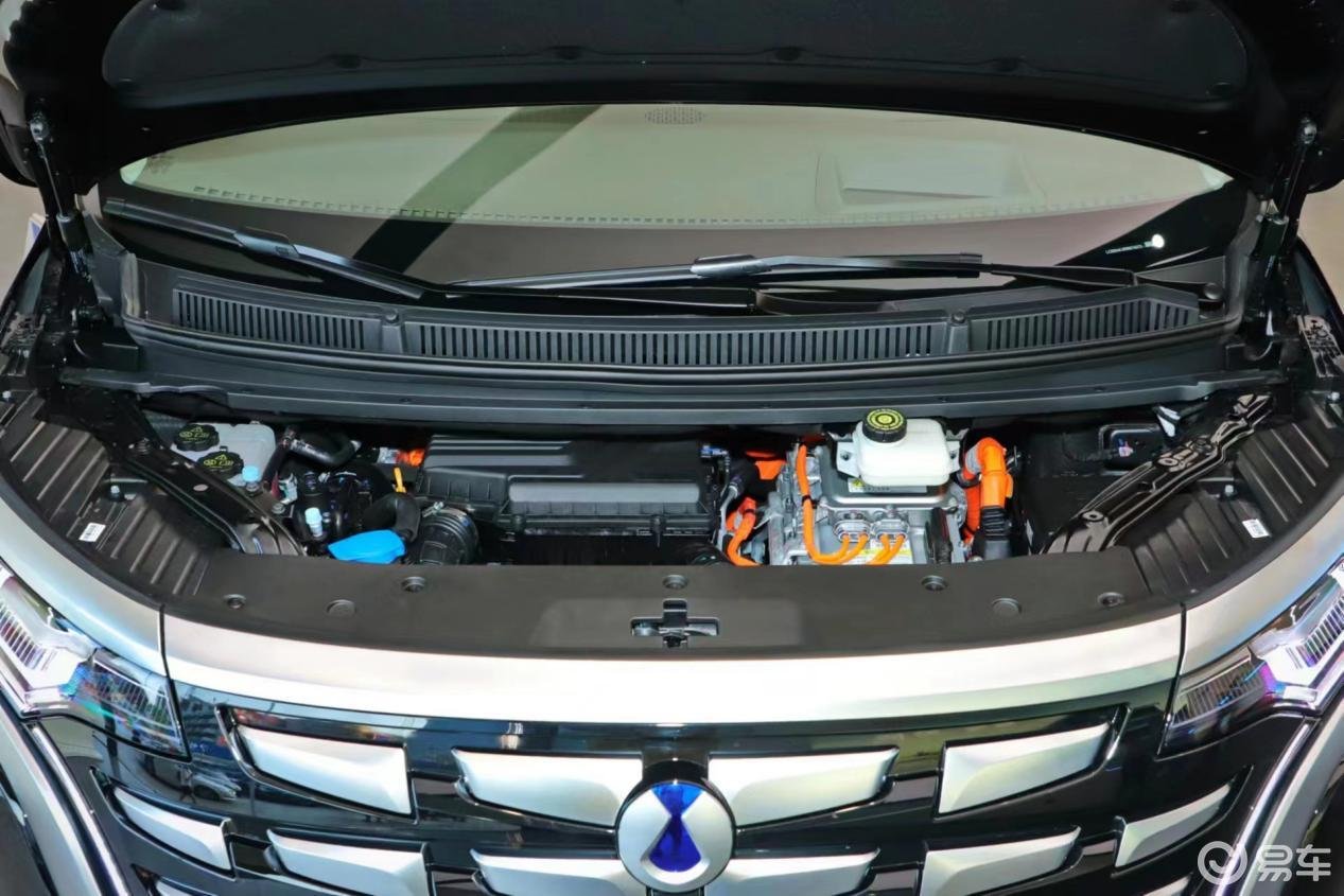 1.5T 177马力，轴距超2米8，真7座全家舒适出行