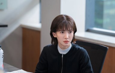 左娜律师是什么电视剧里的人物