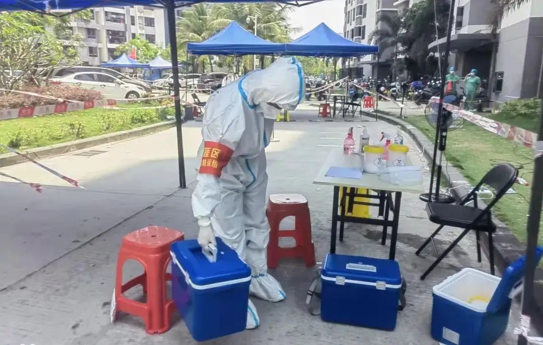 五天本土感染者超400人，从三亚出来的人去哪儿了？