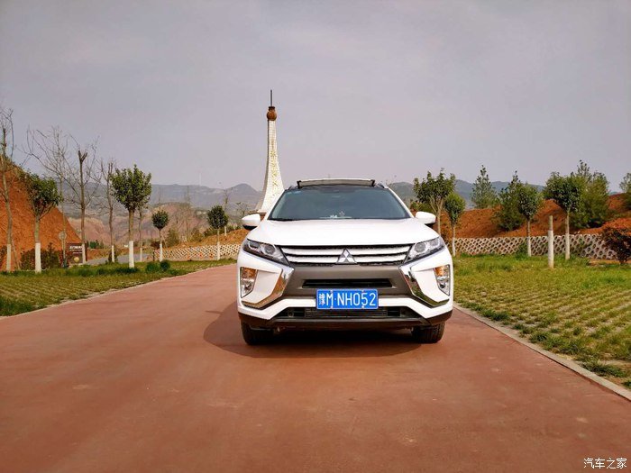 在春暖花开之际,奔你而来,有你,有我,有奕歌