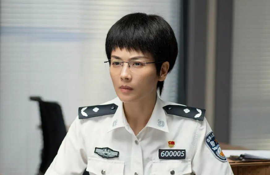 刘涛喊话《开端》杜劲松准备药检，两人在剧中饰演的是怎样的角色？