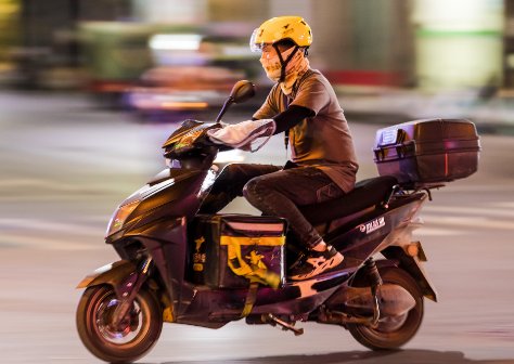 上海杨浦区用无人机监控社区扫码，科技都改变了我们的哪些生活呢