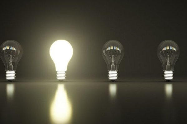 30W灯泡一天多少电