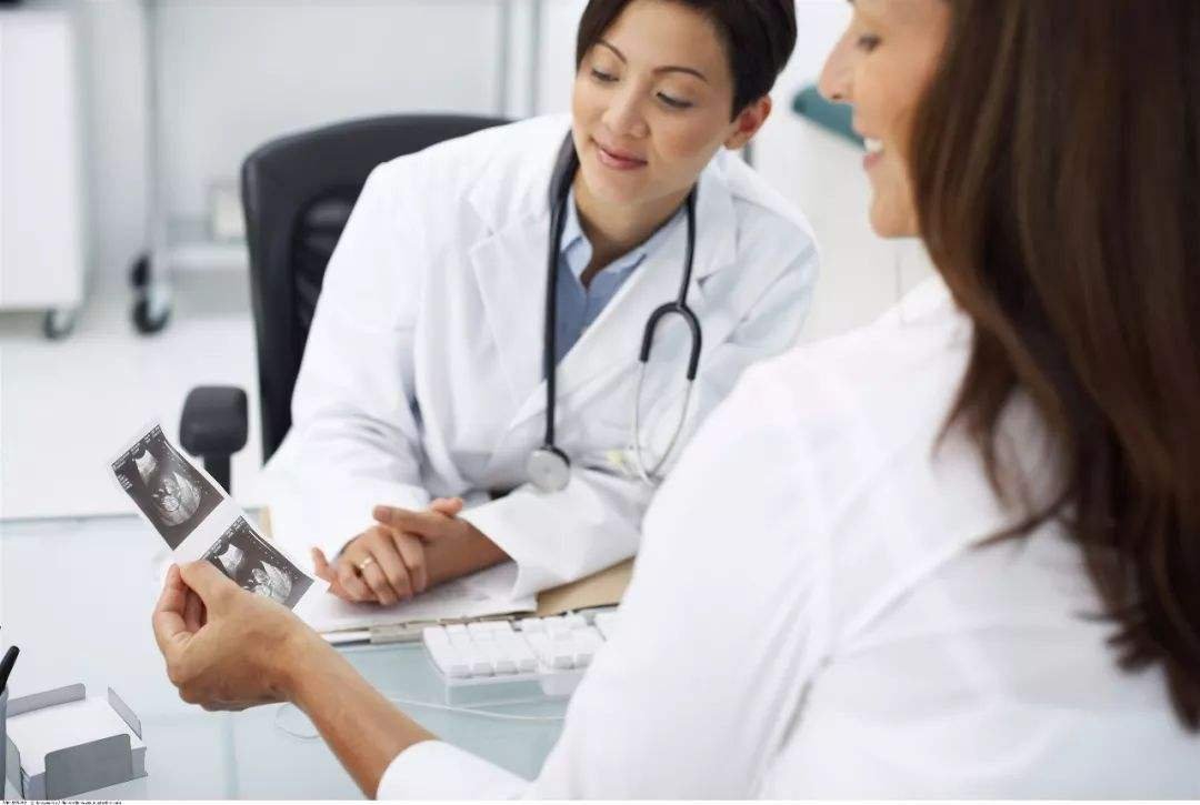 女星刘真靠人工心脏续命,如此沉重的经济压力她如何担负?