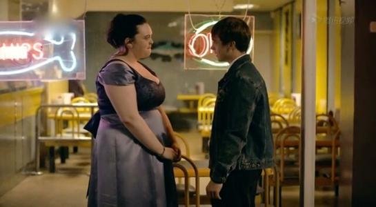 肥瑞的疯狂日记女主现实生活中也一直这么胖吗？喜欢这部电视，但是女主真心胖的不忍直视！