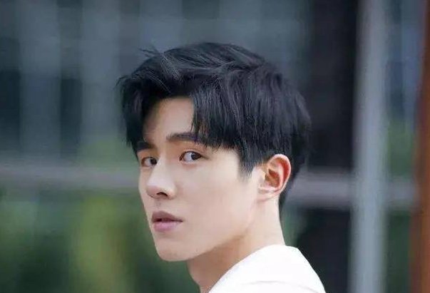 娱乐圈哪些男星尺寸比较大？