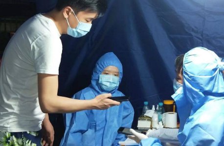 上海疫情存在面上暴发潜在风险，上海本轮疫情呈现什么特点？