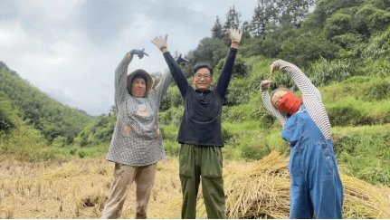 浙江95后女孩休学后进山当农民，她为何会作出这样的选择？