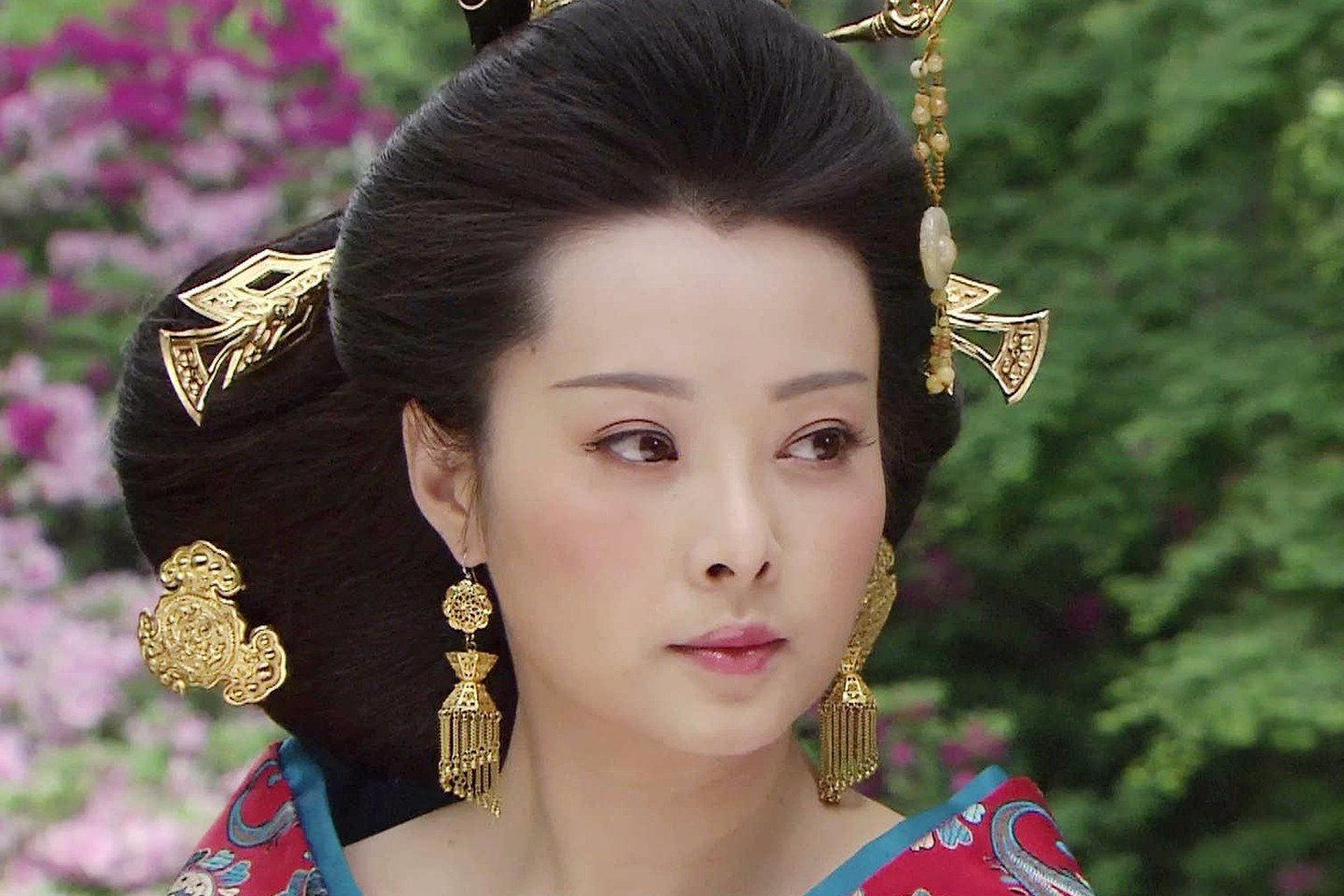 皇后富可敌国，大臣请求她犒赏三军，为何她说：我卖了孩子给你换钱？