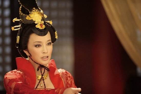 武则天秘史中刘晓庆在第几集出现的？