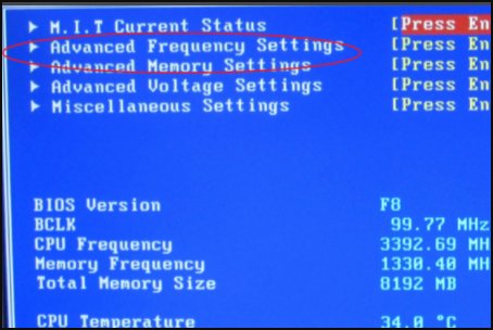 电脑开机出现remove disk or other media,什么原因啊