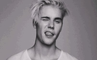 艾薇儿和比伯什么关系？