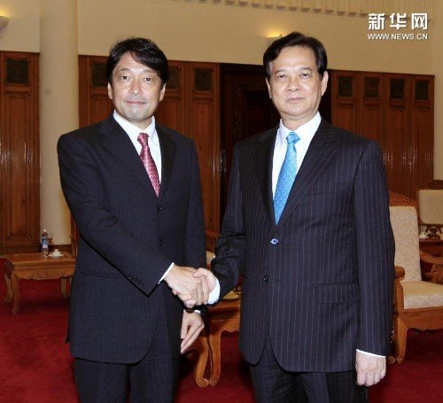 小野寺五典的简介