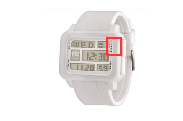 levis多功能电子手表怎么调时间