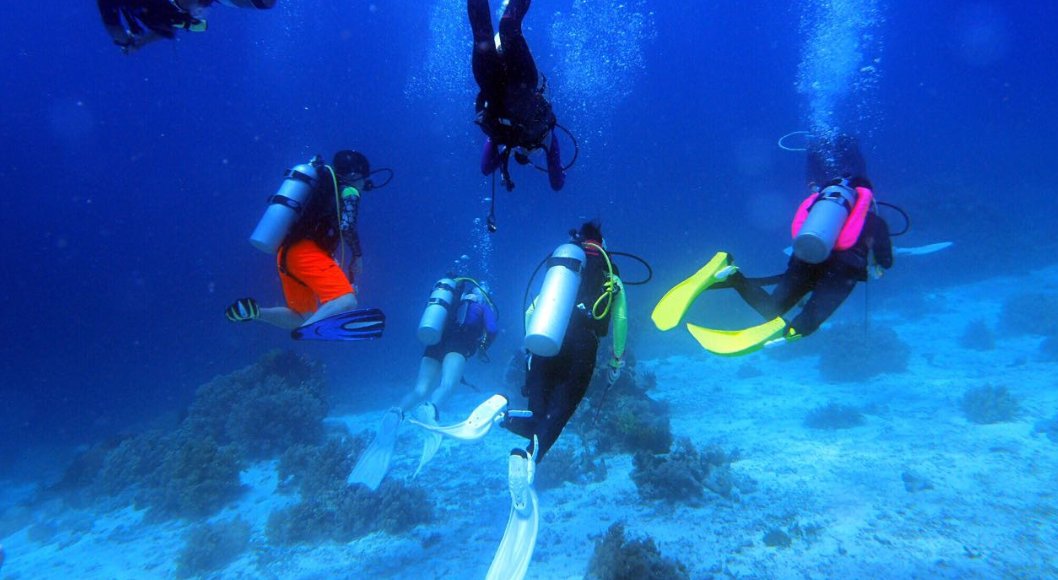 玩潜水的人都要卖房了！潜水设备到底有多贵？