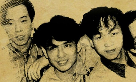 《光辉岁月》歌词粤语谐音完整版是什么？