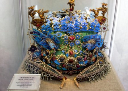 “钰”有没有jue的读音，，？