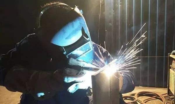 焊工培训一般要多少钱？学焊工学费为何有差异？