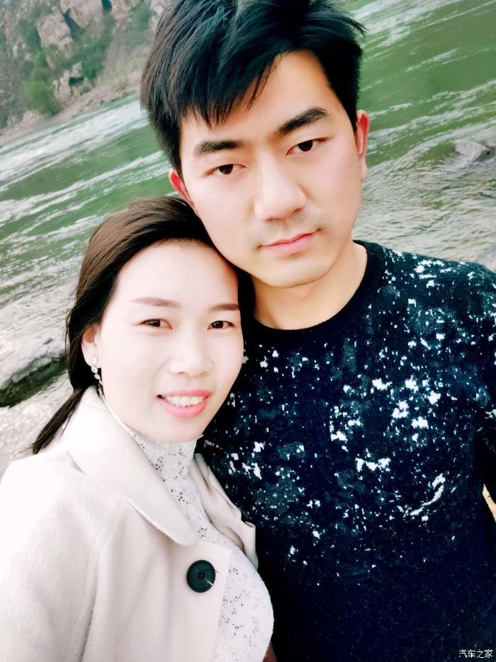 在春暖花开之际,奔你而来,有你,有我,有奕歌