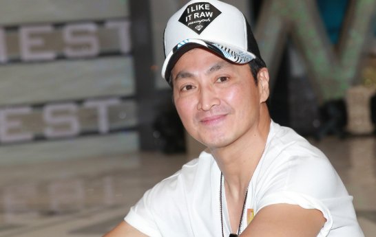 何家劲的老婆是谁？