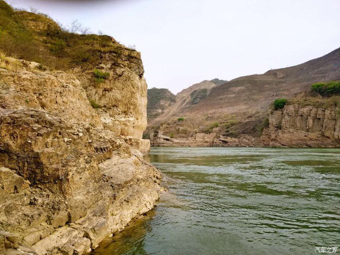 在春暖花开之际,奔你而来,有你,有我,有奕歌