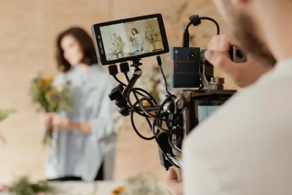 我和国旗合个影怎么制作图片