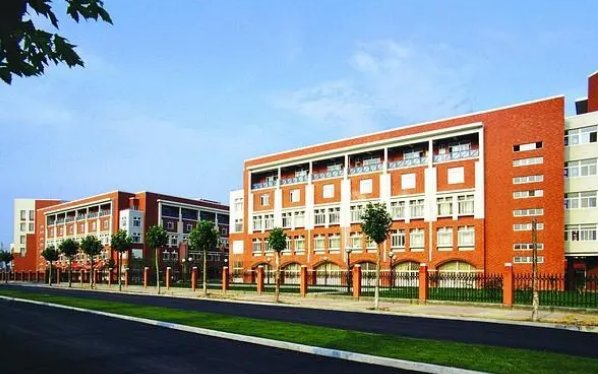 郑州大学换帅，为何争议如此之大？