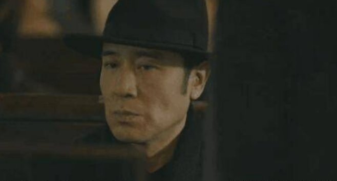 《悬崖之上》周乙的历史原型是什么？