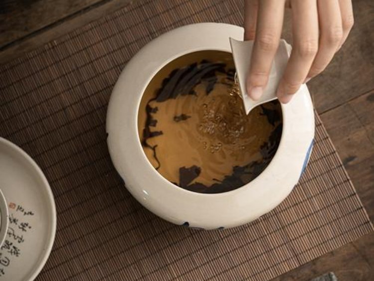 水盂是干什么用的