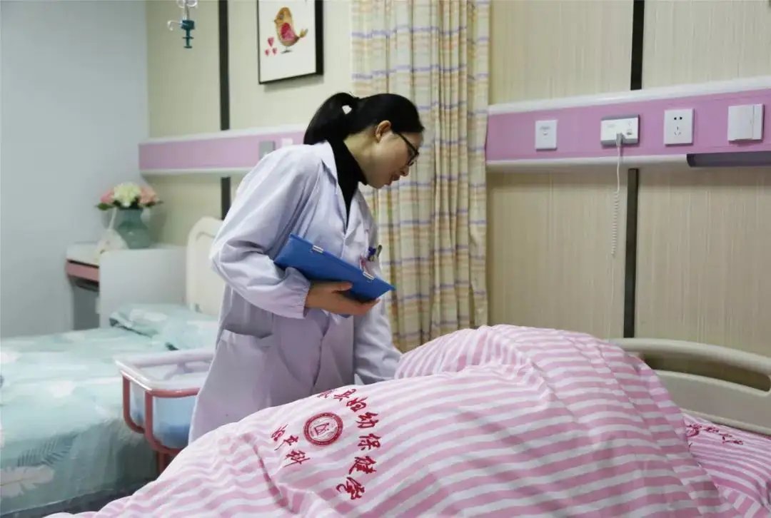 生育率下降致产科产能过剩，为何会出现这一现象？