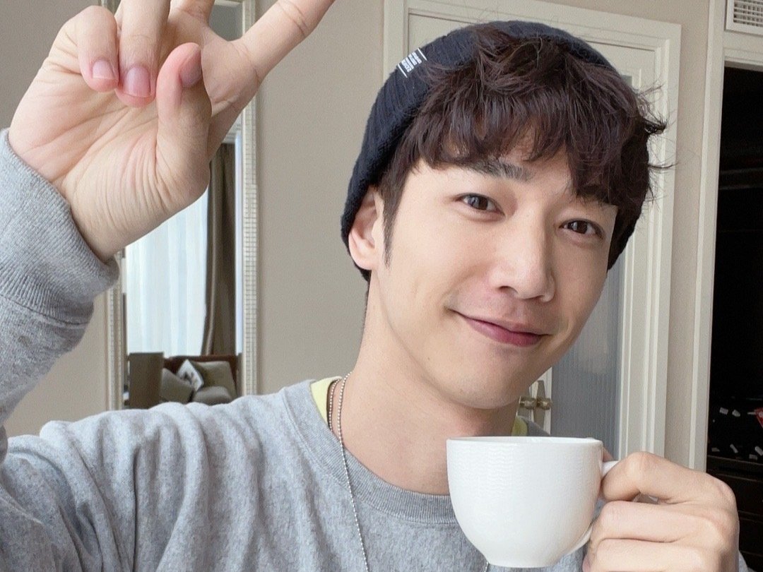 沈月刘以豪主演《我亲爱的小洁癖》定档，你觉得他们的cp感如何？