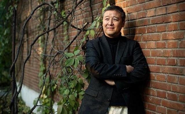 女学生单方面宣布和清华教授结婚，是单相思还是恶意炒作？