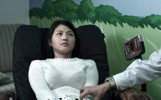 有谁看懂《午夜心跳》了，给我讲讲。我没看懂······