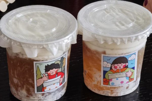 秋天的第一杯奶茶是几月几号