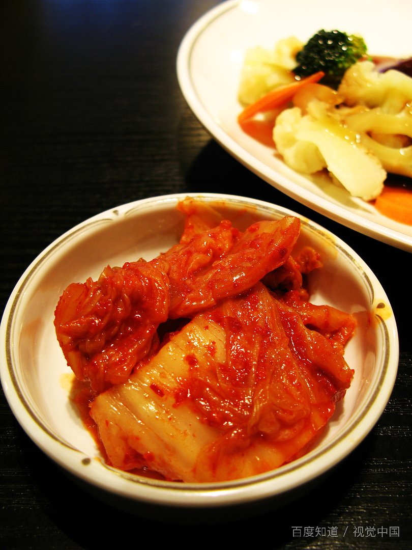 请问：长街宴“云南八个菜”528元事件引发的问题