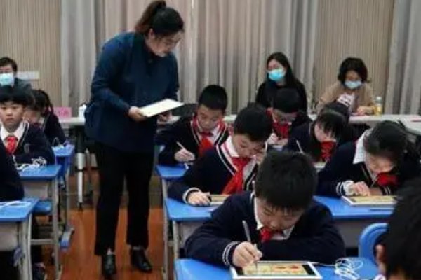 ying是整体认读音节吗?怎么读