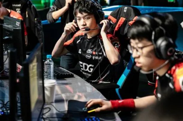 为什么edg夺冠比ig夺冠还火