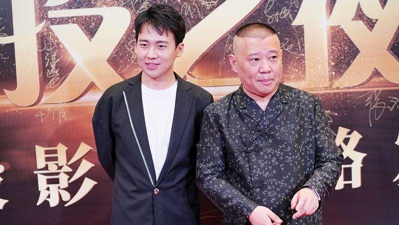 曾因金钱离开郭德纲，抛下儿子郭麒麟远赴日本，胡中惠现况如何？