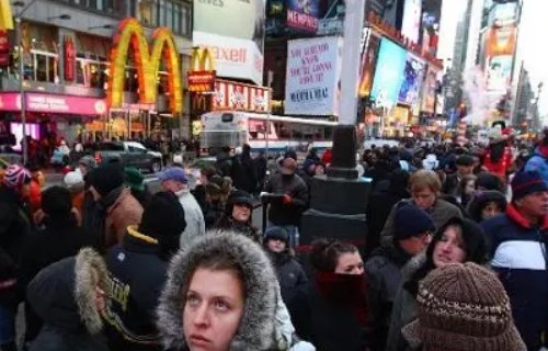 美国多少人口2021总人数口?