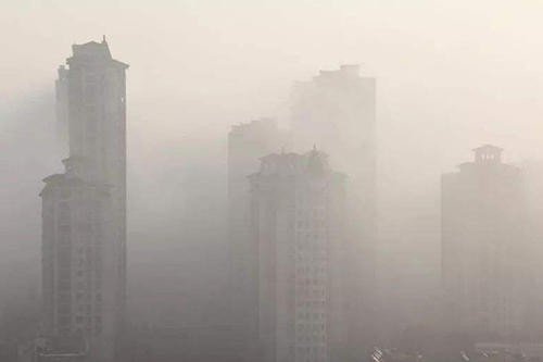 为什么青岛一到冬天就会有雾霾，而在春夏秋三季就几乎没有？