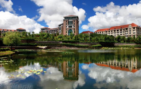 中国海洋大学青岛校区是什么学校?